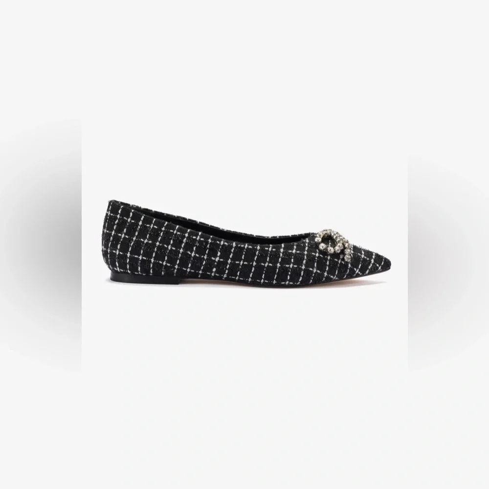 Lee Flat In Black Tweed
Larroudé - Picture 2 of 10